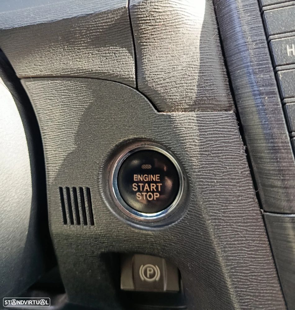 Toyota Avensis SW 2.0 D-4D Exclusive +Pele+GPS - 12