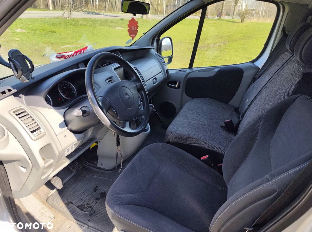 Renault Trafic FAP Grand Passenger Black Edition - 6