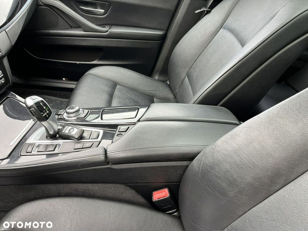 BMW Seria 5 535d Touring - 31