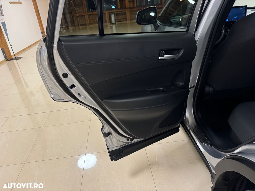 Toyota Corolla Cross Hybrid 2.0 VVT-i Team Deutschland - 29