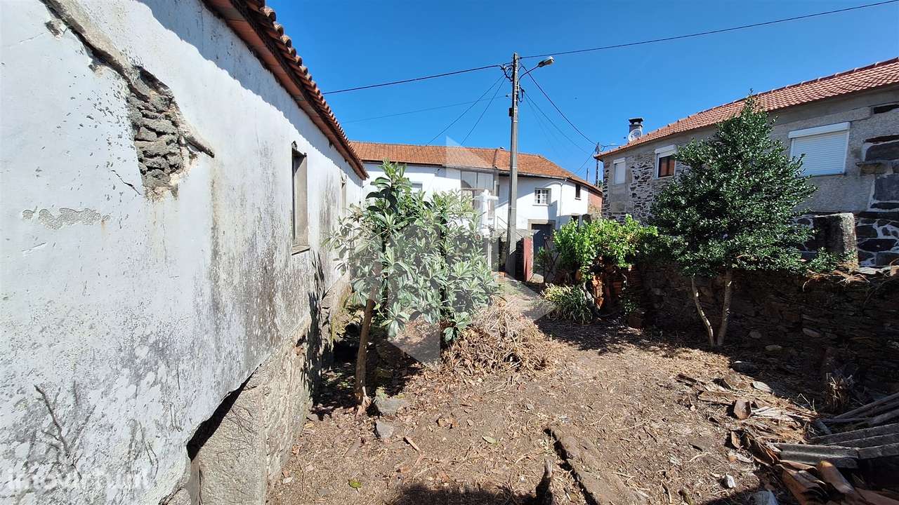 Moradia para Restaurar T1+1 Venda em Castelões,Tondela - Grande imagem: 4/19