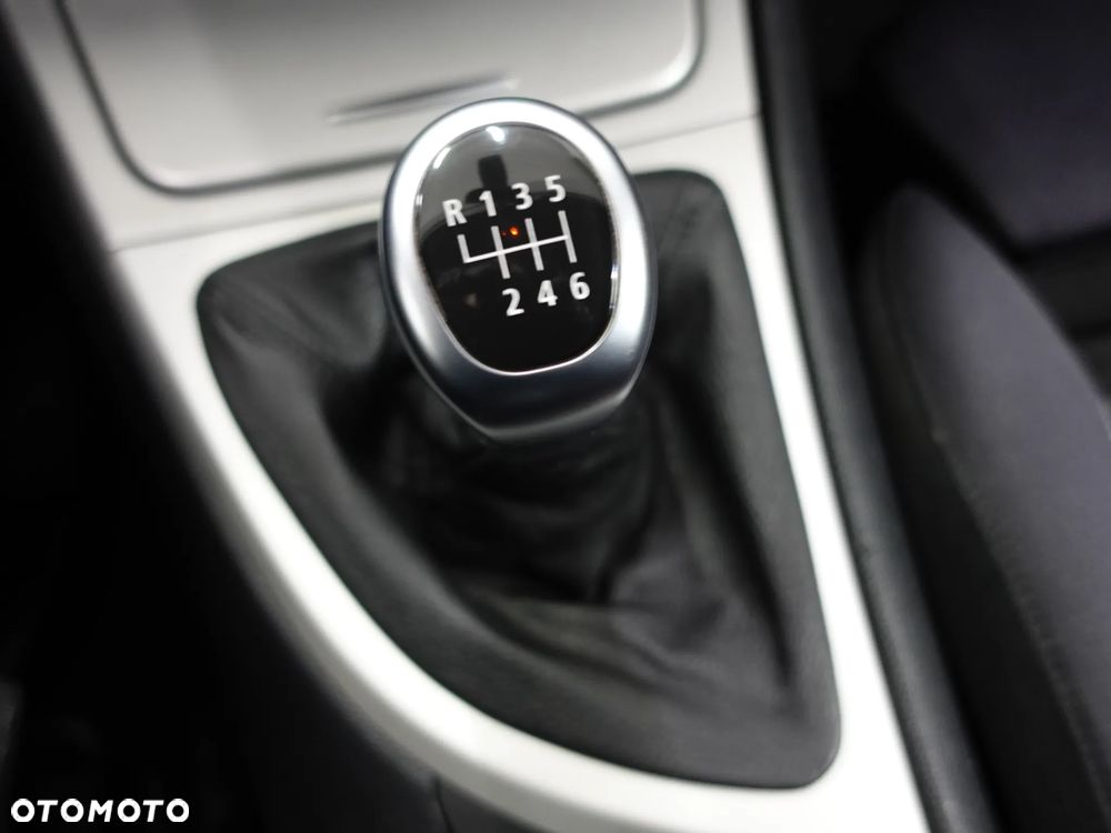 BMW Seria 1 - 28