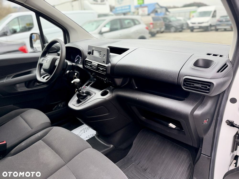 Toyota Proace City - 18