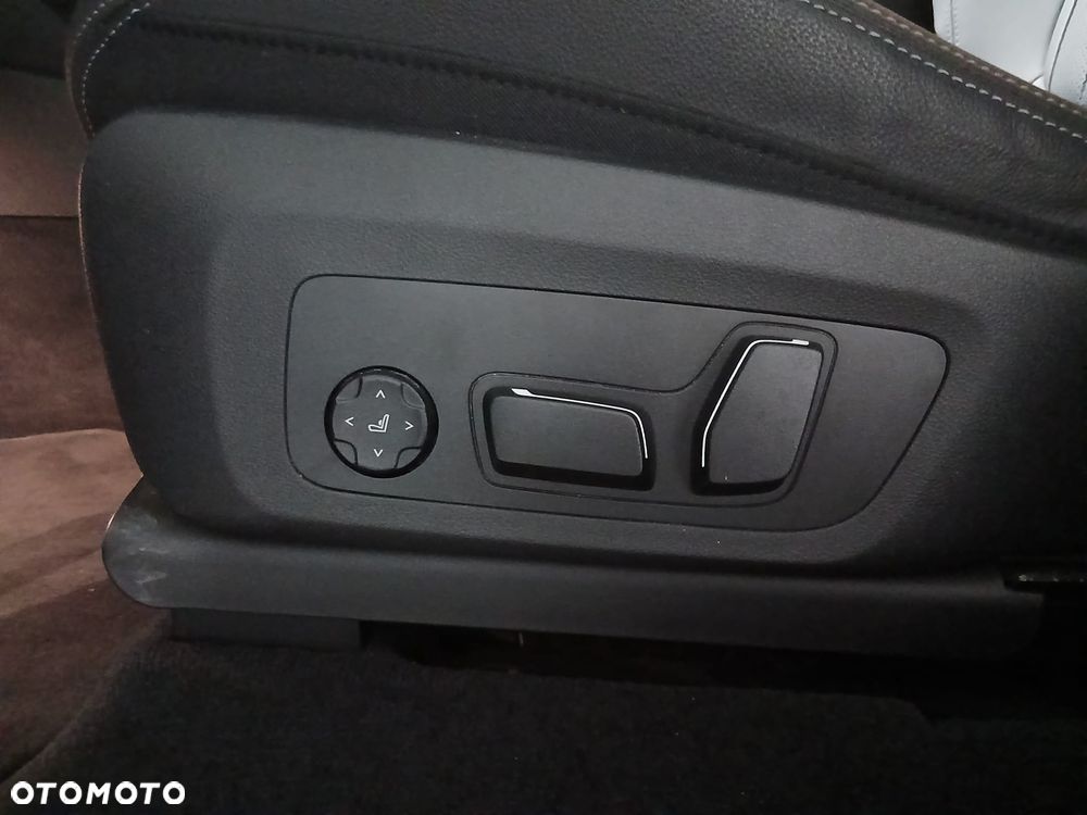 BMW X3 xDrive20d mHEV - 23
