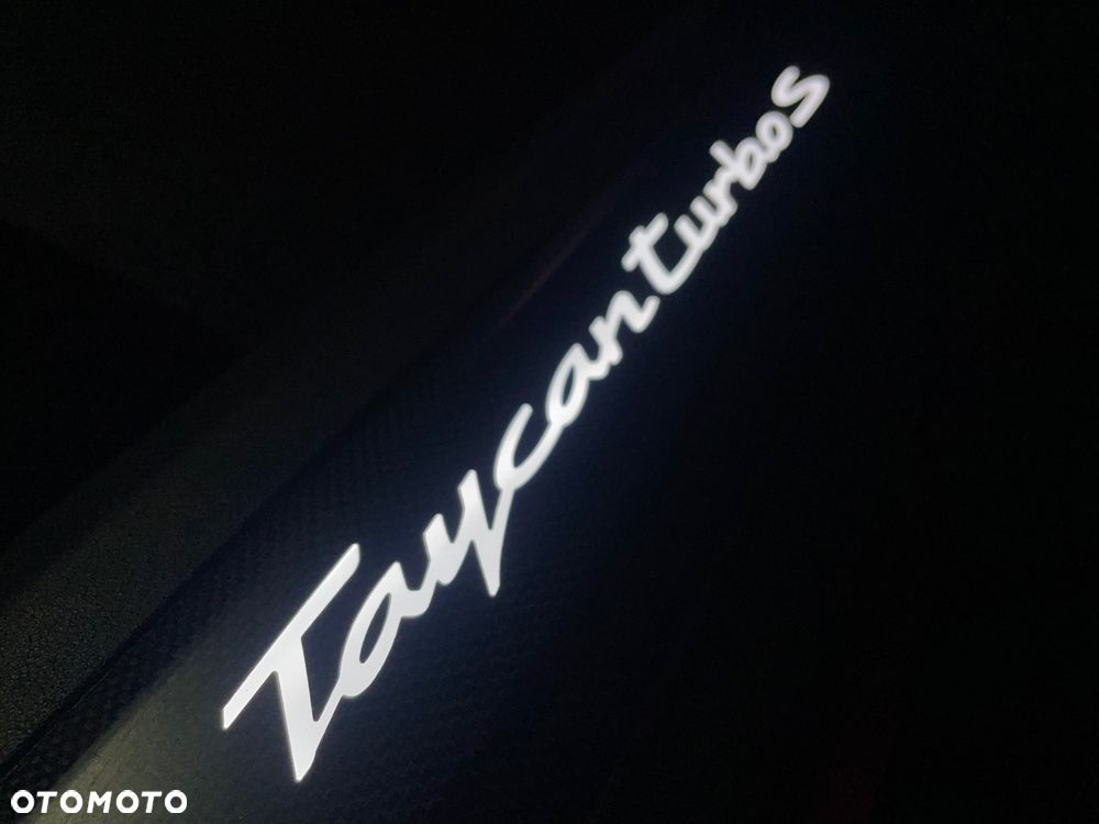 Porsche Taycan Turbo S - 34