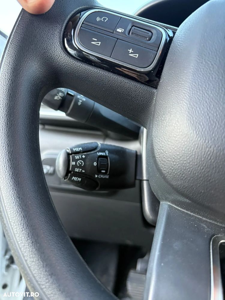 Citroën C3 1.2 PureTech BVM Feel - 11