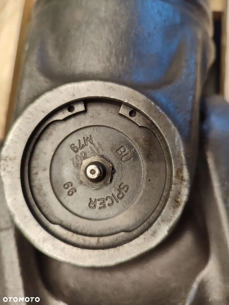 Wał napędowy SPR2045W39 CLAAS XERION 4000 - 10