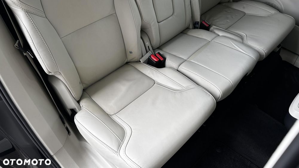 Volvo XC 90 B5 D AWD Ultimate Bright 7os - 27