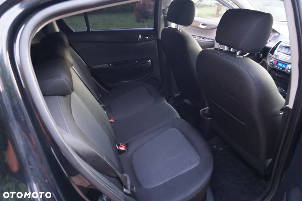 Hyundai i20 - 27