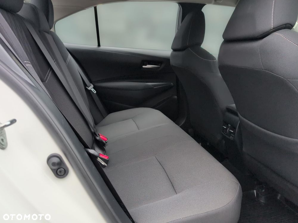 Toyota Corolla 1.8 Hybrid Active - 10