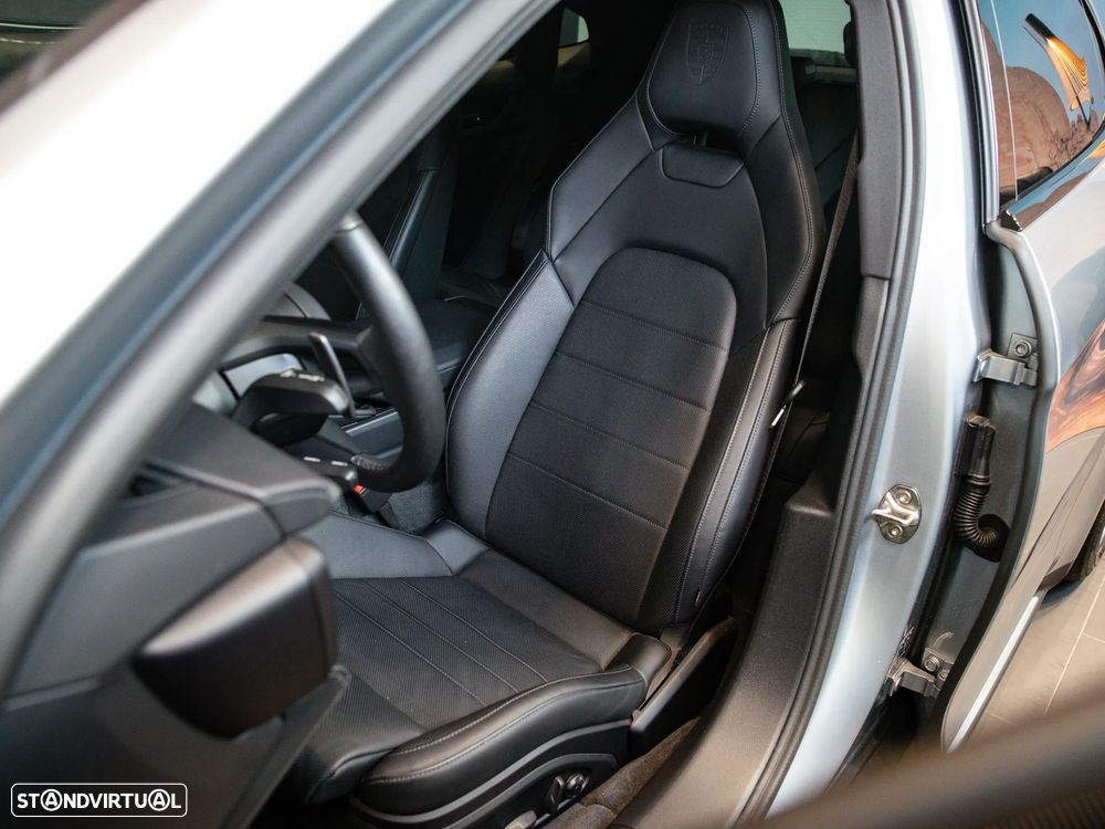 Porsche Panamera 4 E-Hybrid - 14