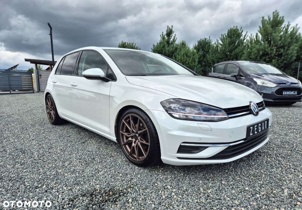 Volkswagen Golf - 21
