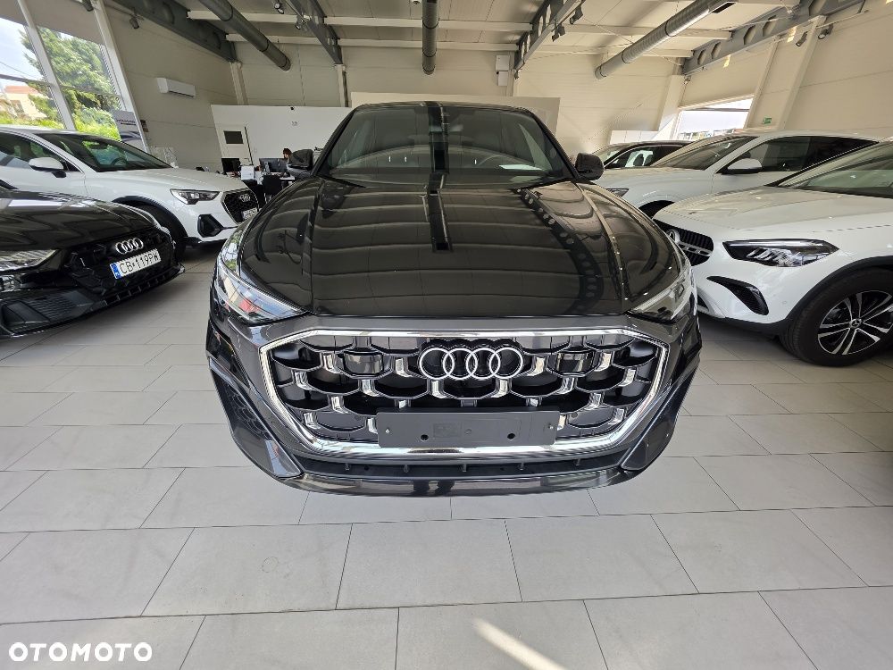 Audi Q8 - 5