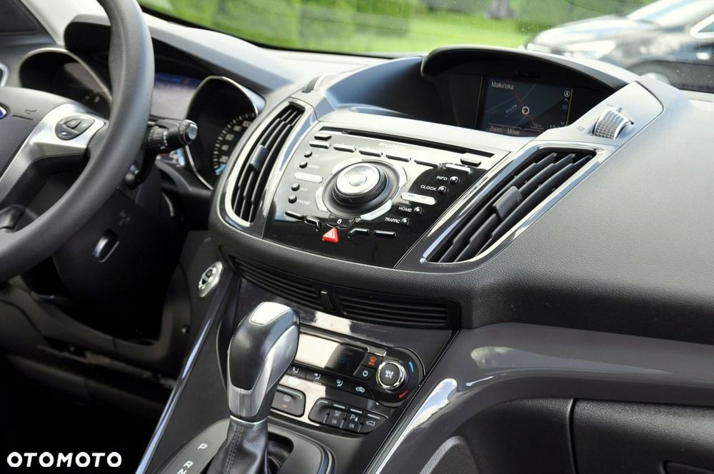 Ford Kuga - 27