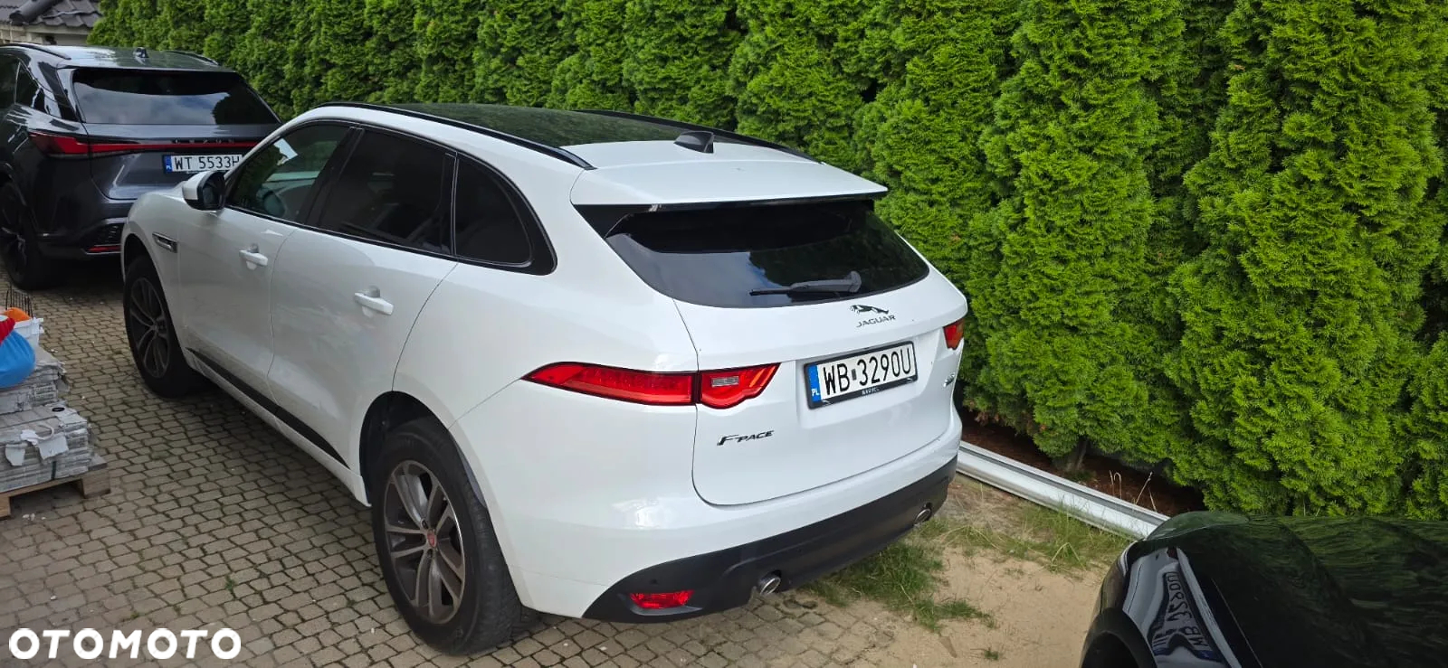 Jaguar F-Pace 2.0 i4D AWD R-Sport - 33
