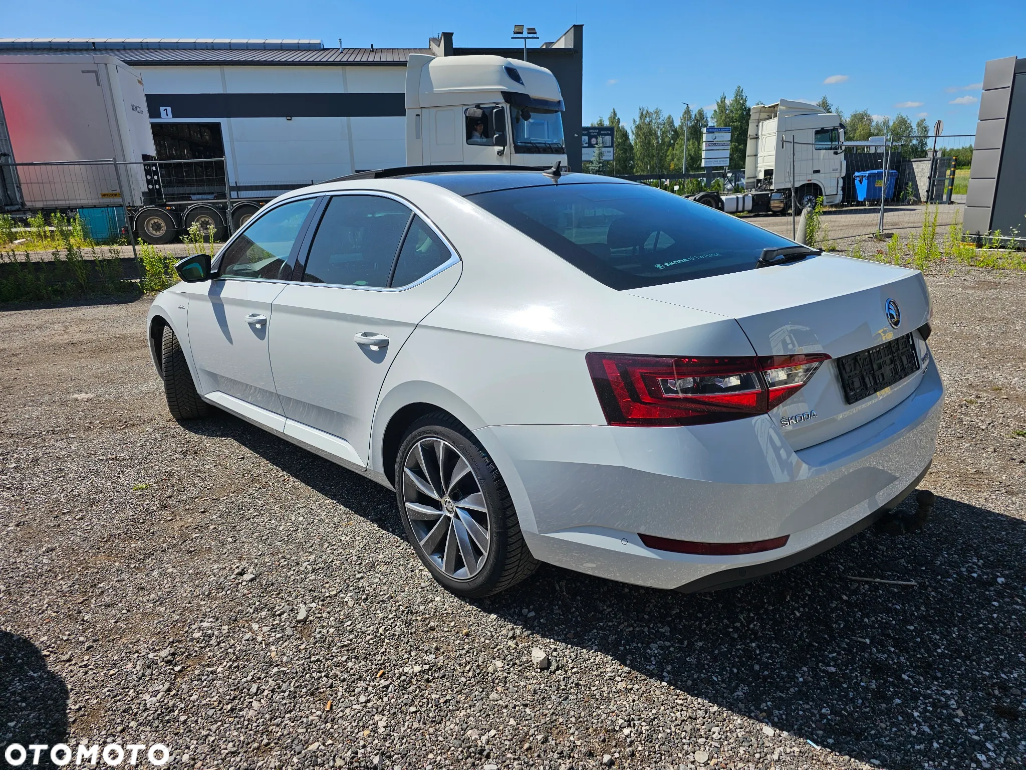 Skoda Superb 2.0 TDI L&K DSG - 7