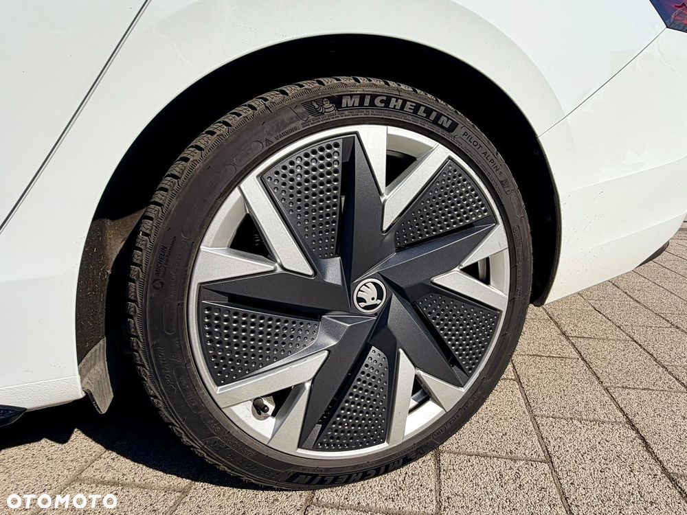 Skoda Superb 2.0 TDI SCR 4x4 Sportline DSG - 9