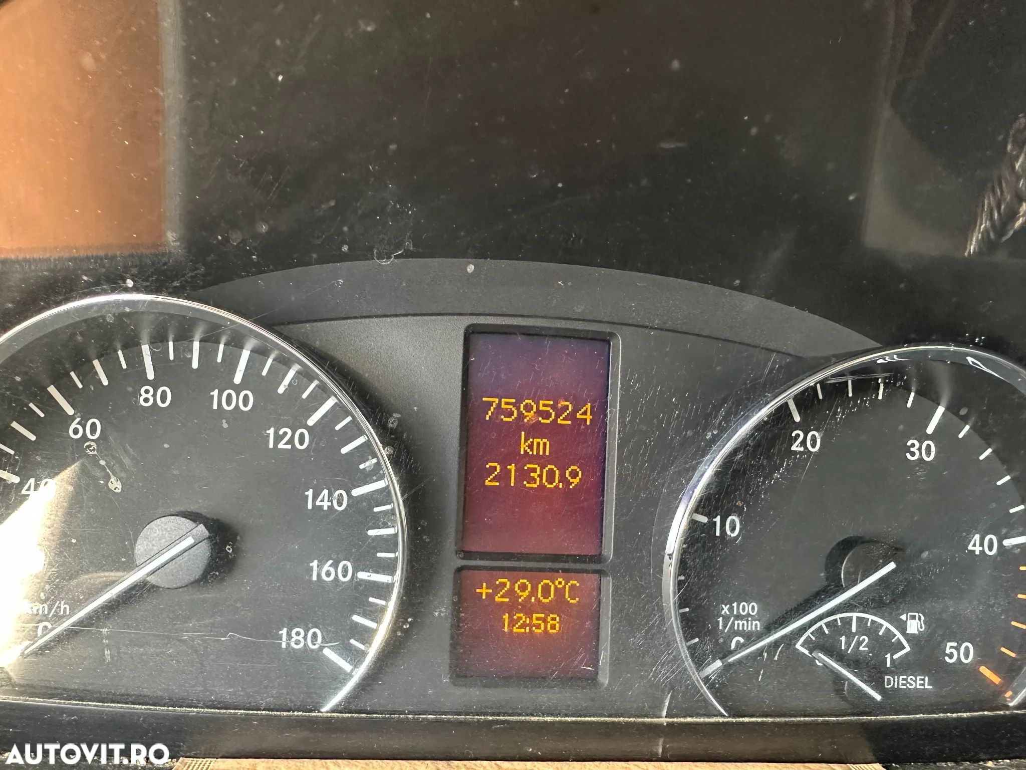 Mercedes-Benz Sprinter - 8