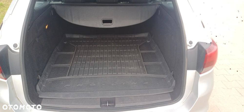 Opel Astra 1.6 CDTI Elite - 8