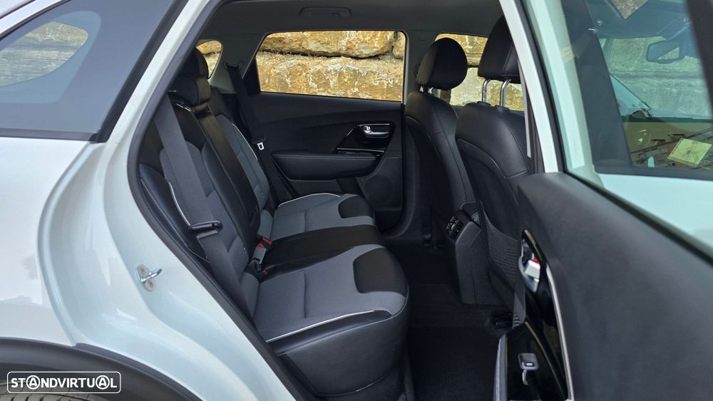 Kia e-Niro 64kWh — fotografia 49