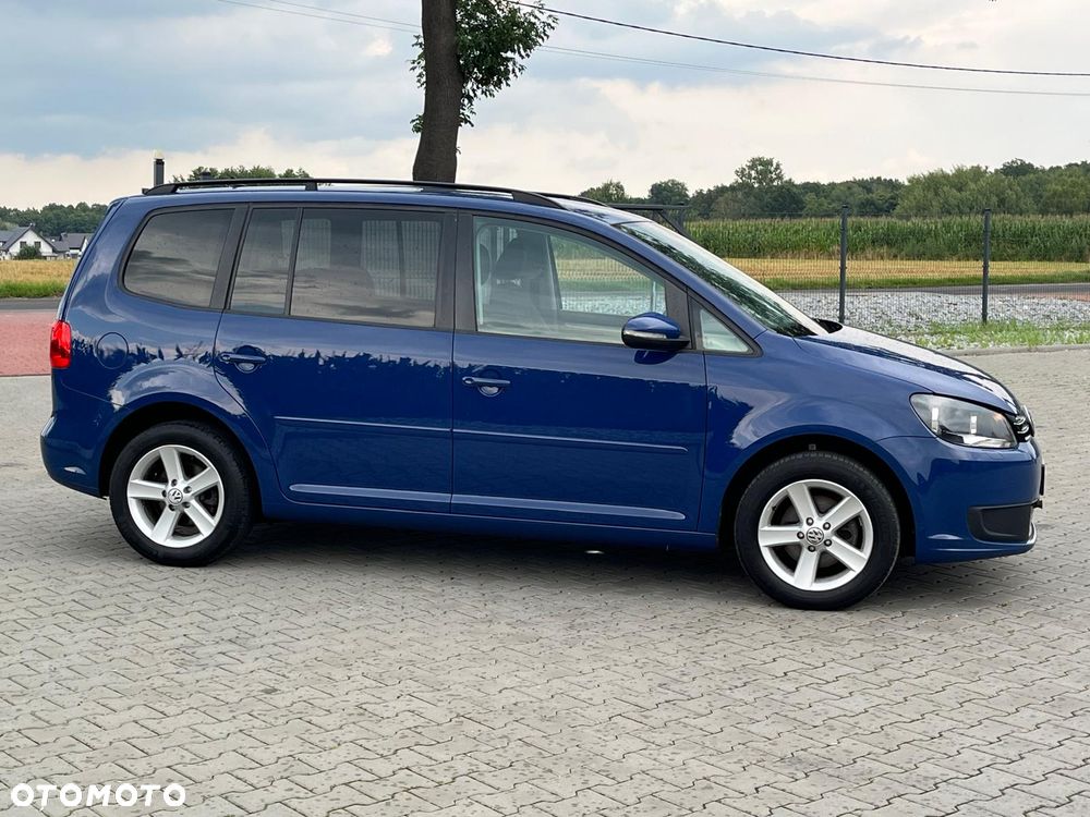 Volkswagen Touran - 8