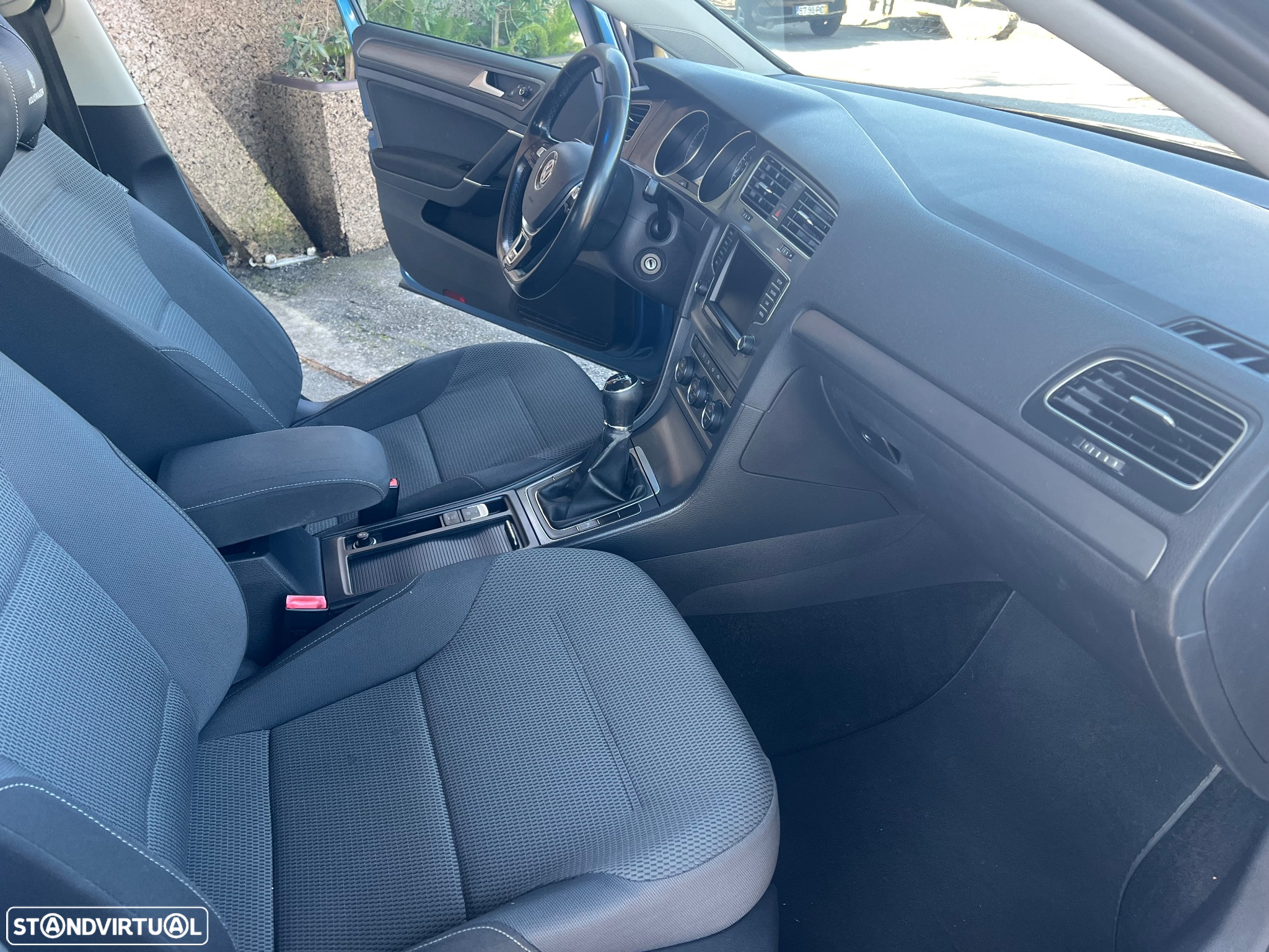 VW Golf 2.0 BlueTDI Highline - 8