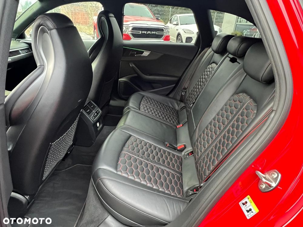 Audi RS4 Avant TFSI Quattro Tiptronic - 18