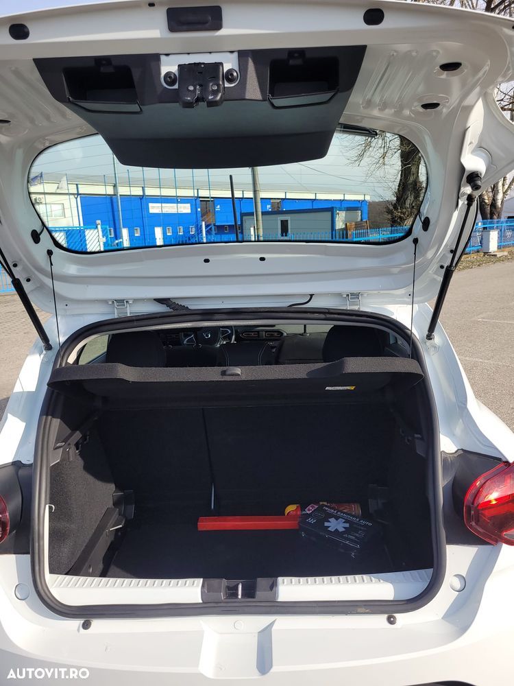 Dacia Sandero Stepway TCe 90 MT6 Comfort - 12