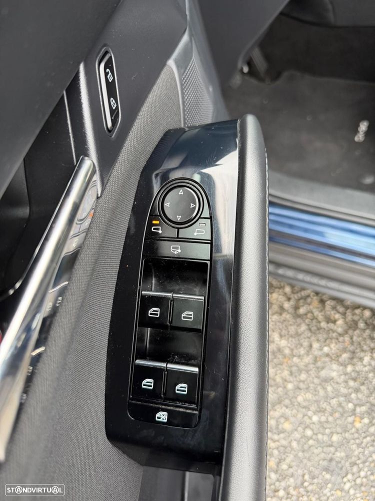 Mazda CX-30 2.0 e-Skyactiv-G Exclusive-line - 17