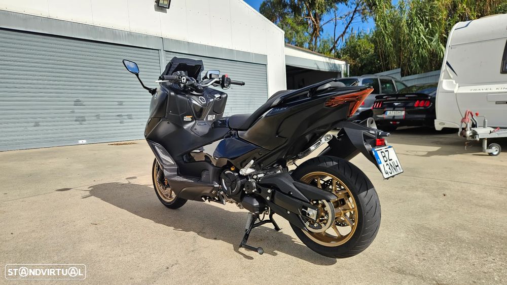 Yamaha TMAX TECHMAX - 7