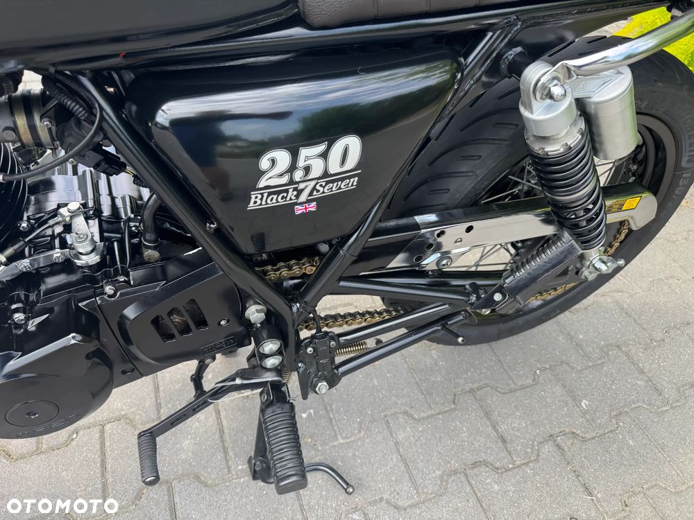 Royal Enfield Inny - 26