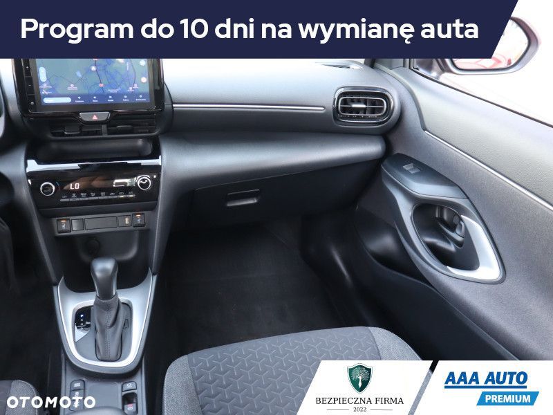 Toyota Yaris Cross - 10
