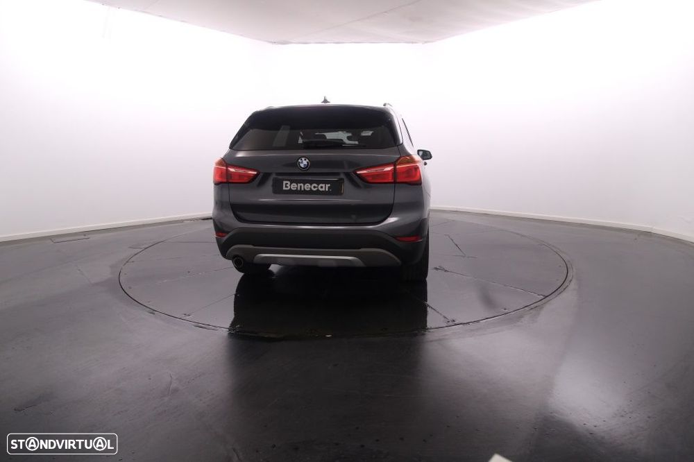 BMW X1 16 d sDrive Auto xLine - 6