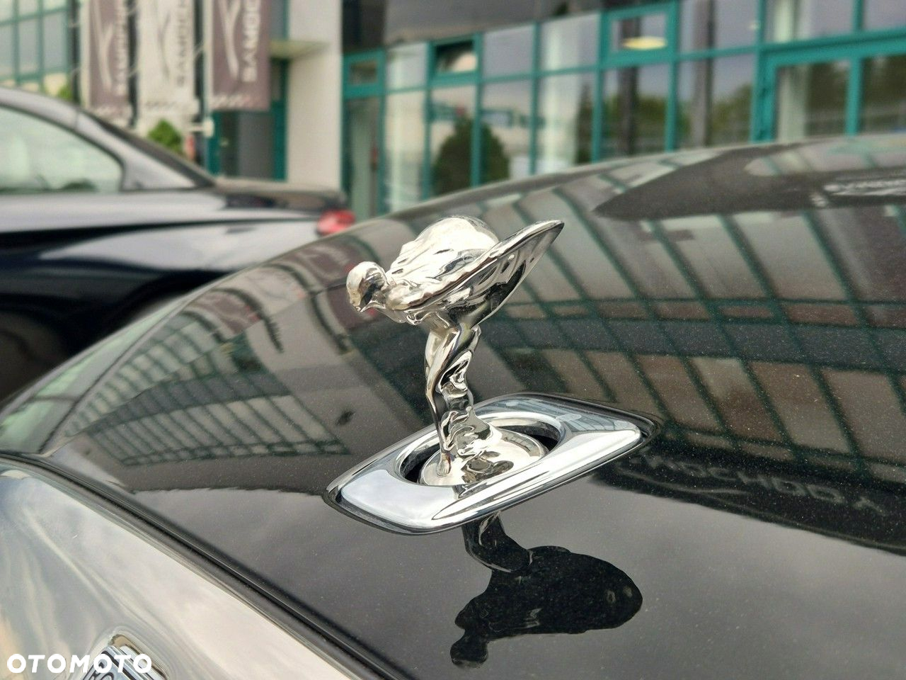 Rolls-Royce Spectre - 11