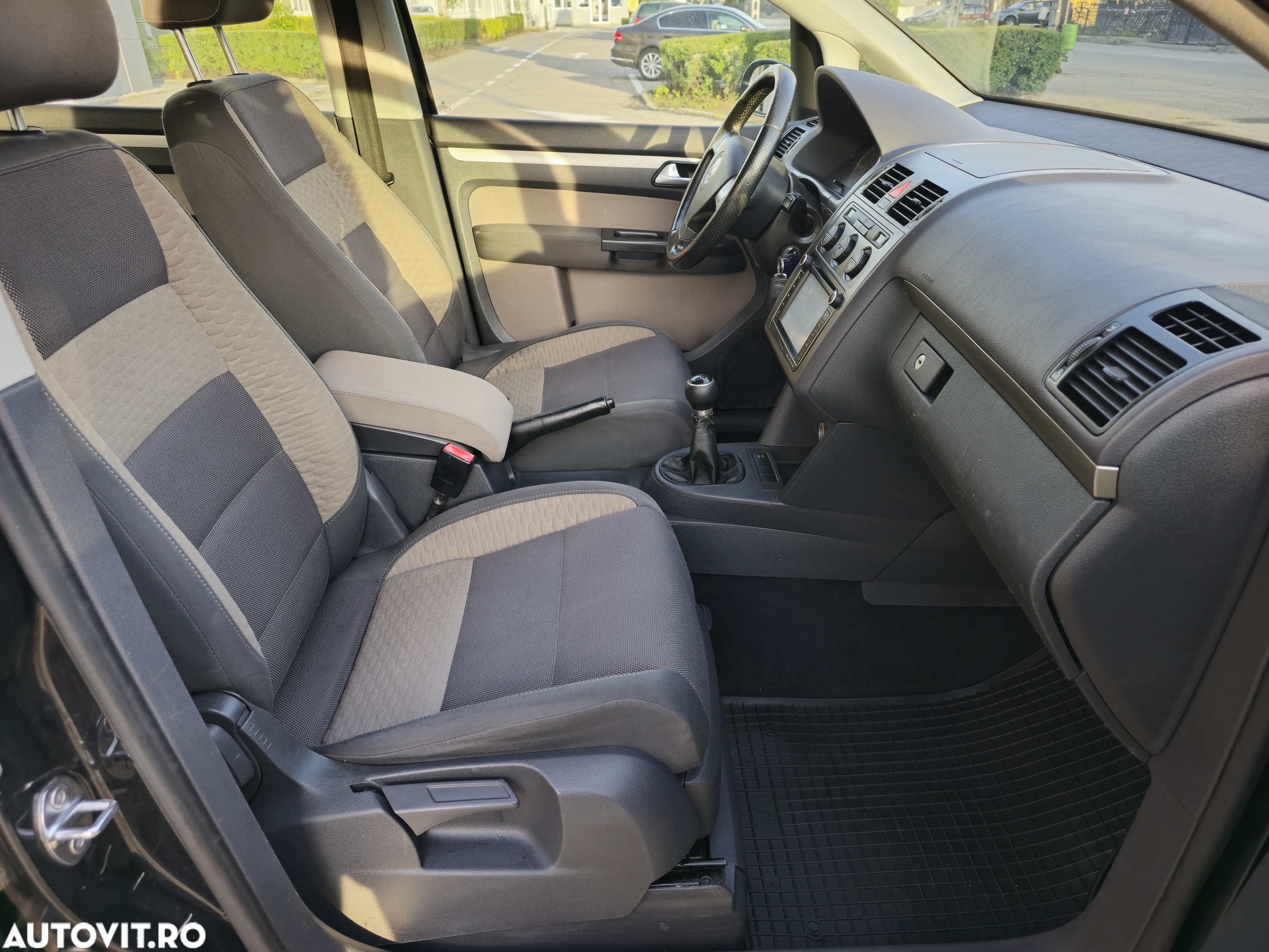 Volkswagen Touran 1.9 TDI DPF Cross - 12