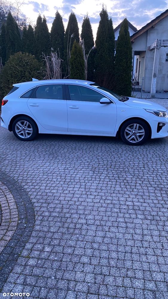 Kia Ceed - 8