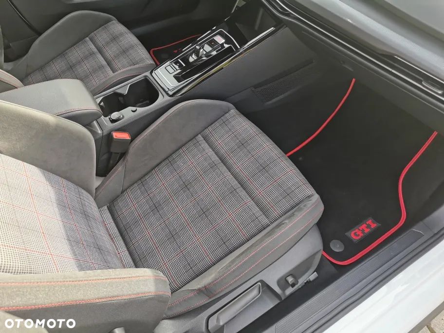 Volkswagen Golf 2.0 TSI OPF DSG GTI - 20