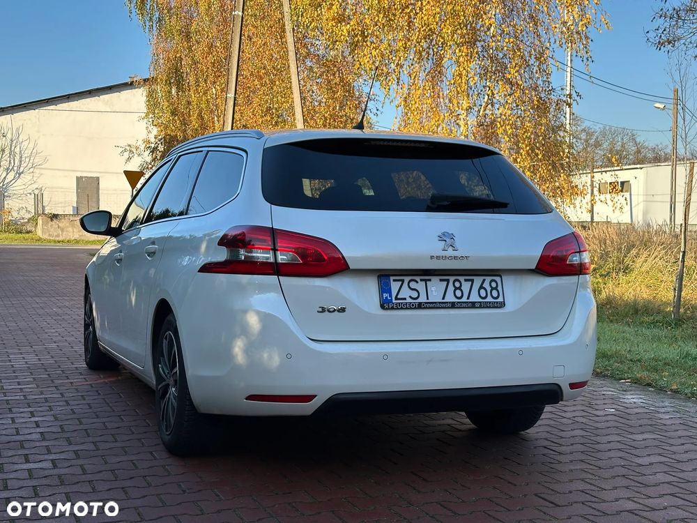 Peugeot 308 BlueHDi FAP 120 EAT6 Stop&Start Allure - 11