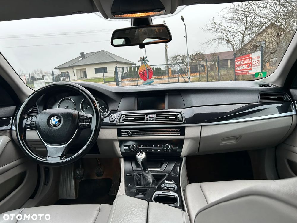 BMW Seria 5 520d - 19