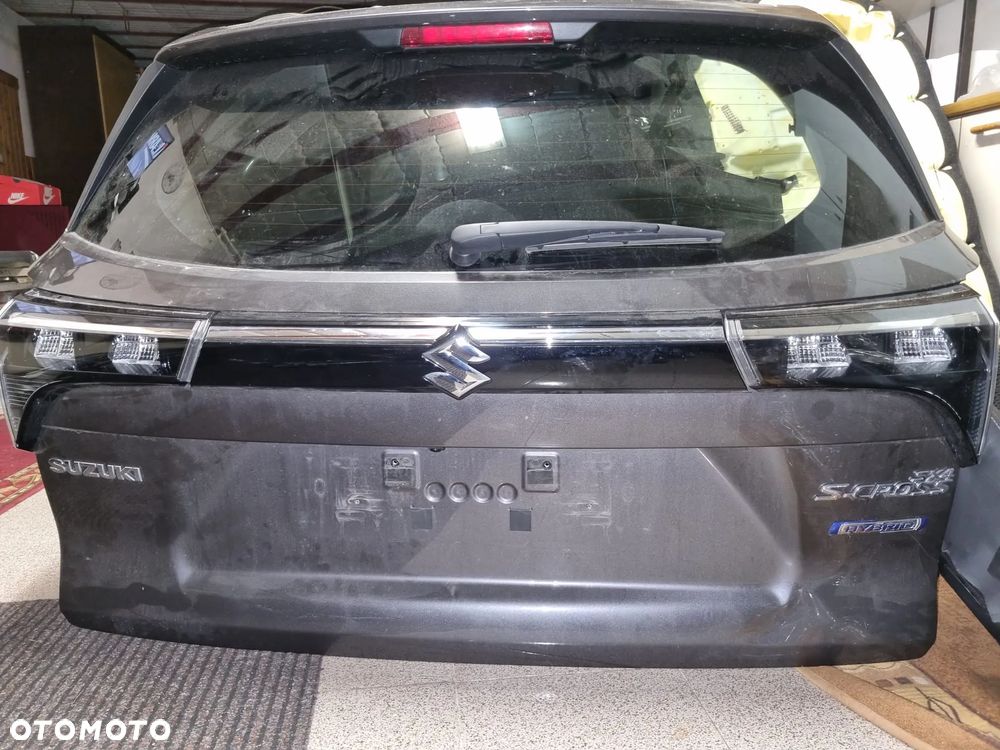 Klapa bagażnika Suzuki SX4 S-CROSS 2022 ZQ6 - 1