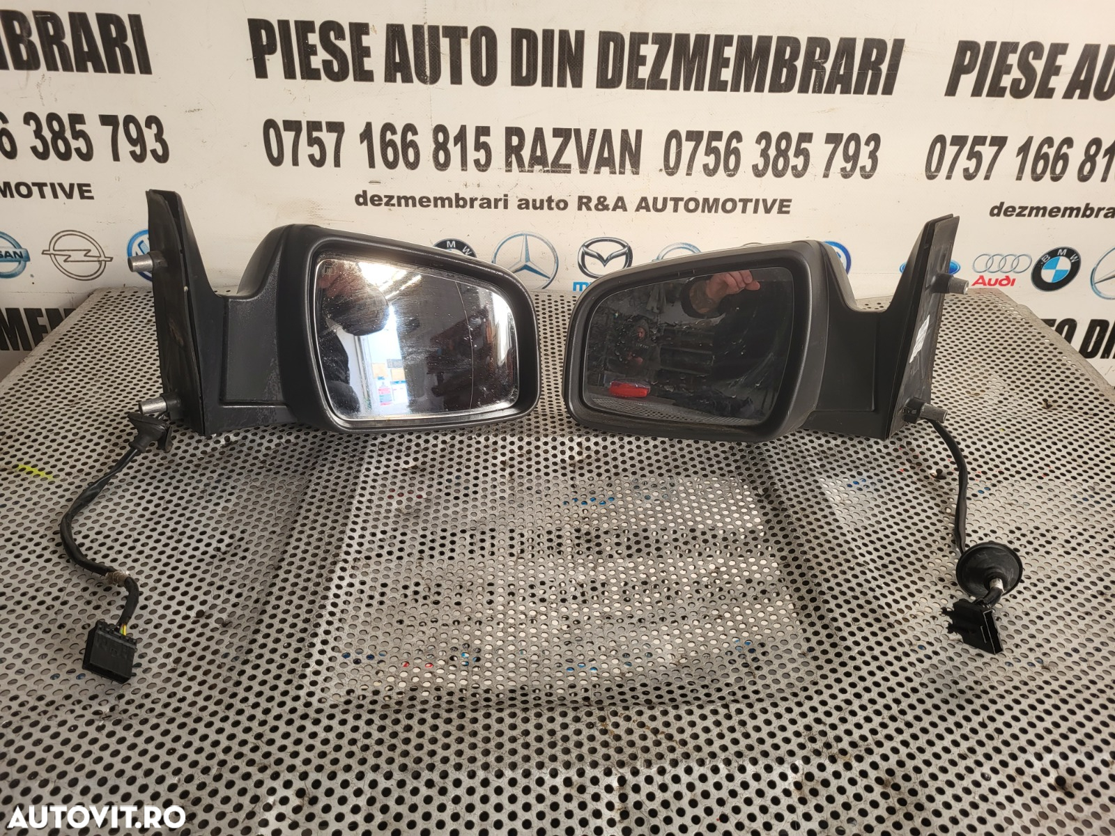 Oglinzi Oglinda Stanga Dreapta Opel Zafira B Facelift VOLAN DREAPTA Electrice Incalzite Dezmembrez - 2