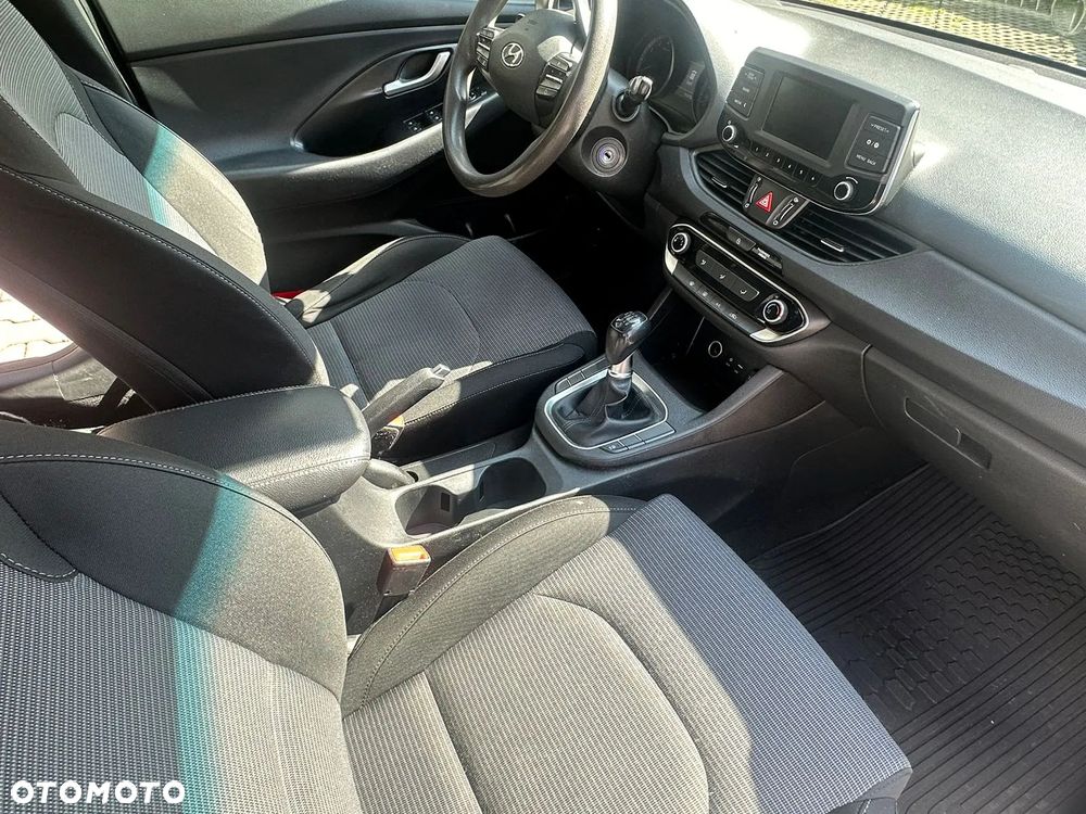 Hyundai i30 1.4 Classic + - 23