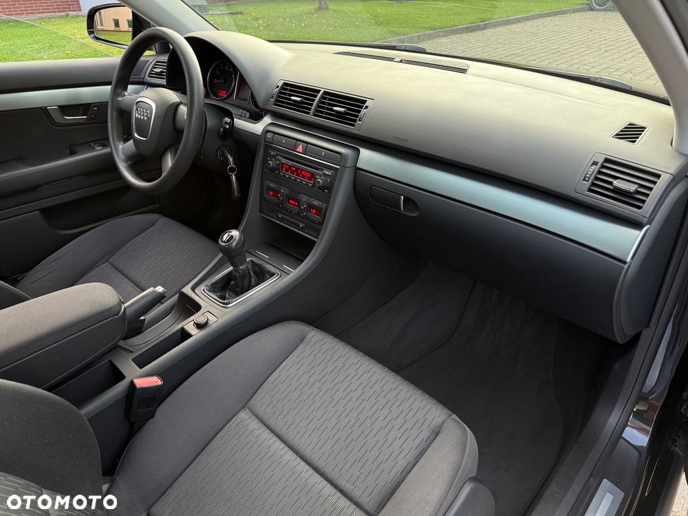 Audi A4 Limousine 2 - 5