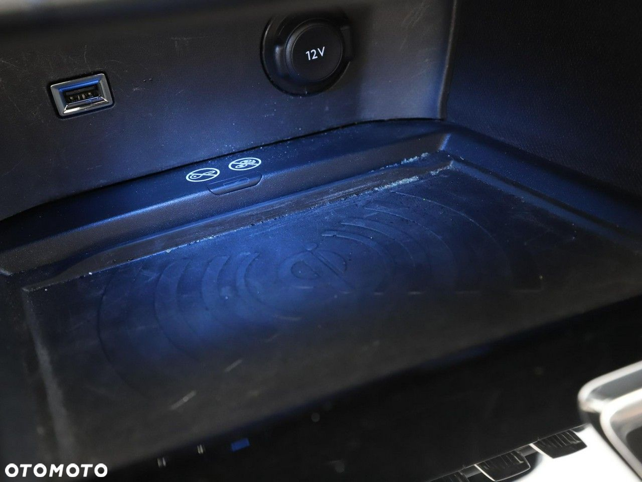 Peugeot 3008 PureTech 130 Stop & Start GPF EAT8 Allure Pack - 32