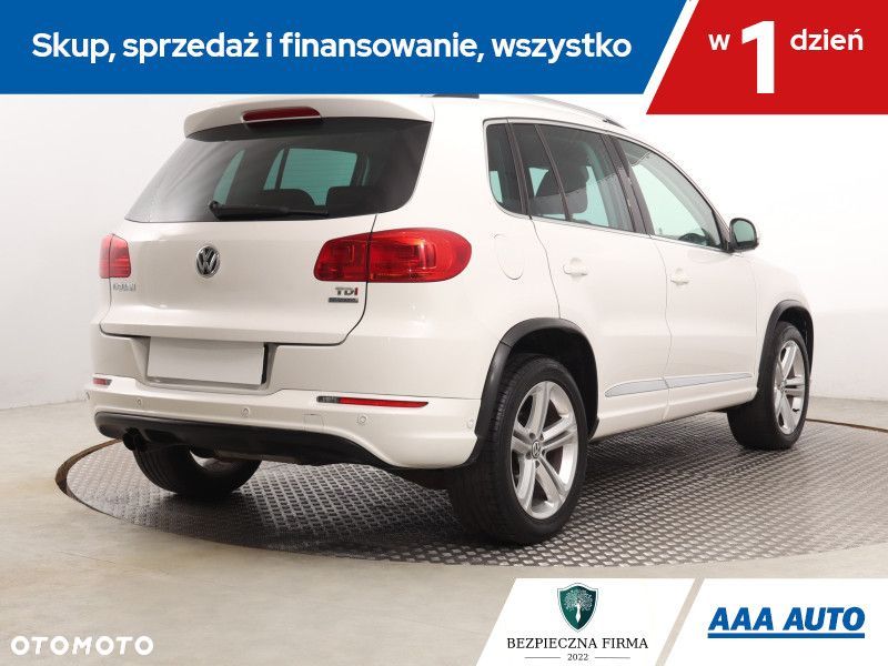 Volkswagen Tiguan - 7