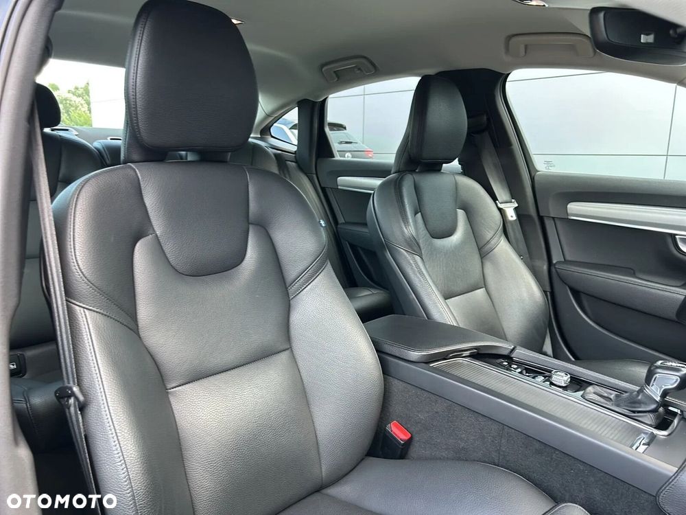Volvo S90 D4 SCR Momentum Pro - 18