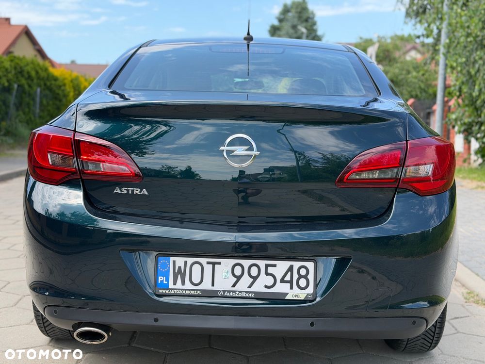 Opel Astra 1.4 T Active - 10