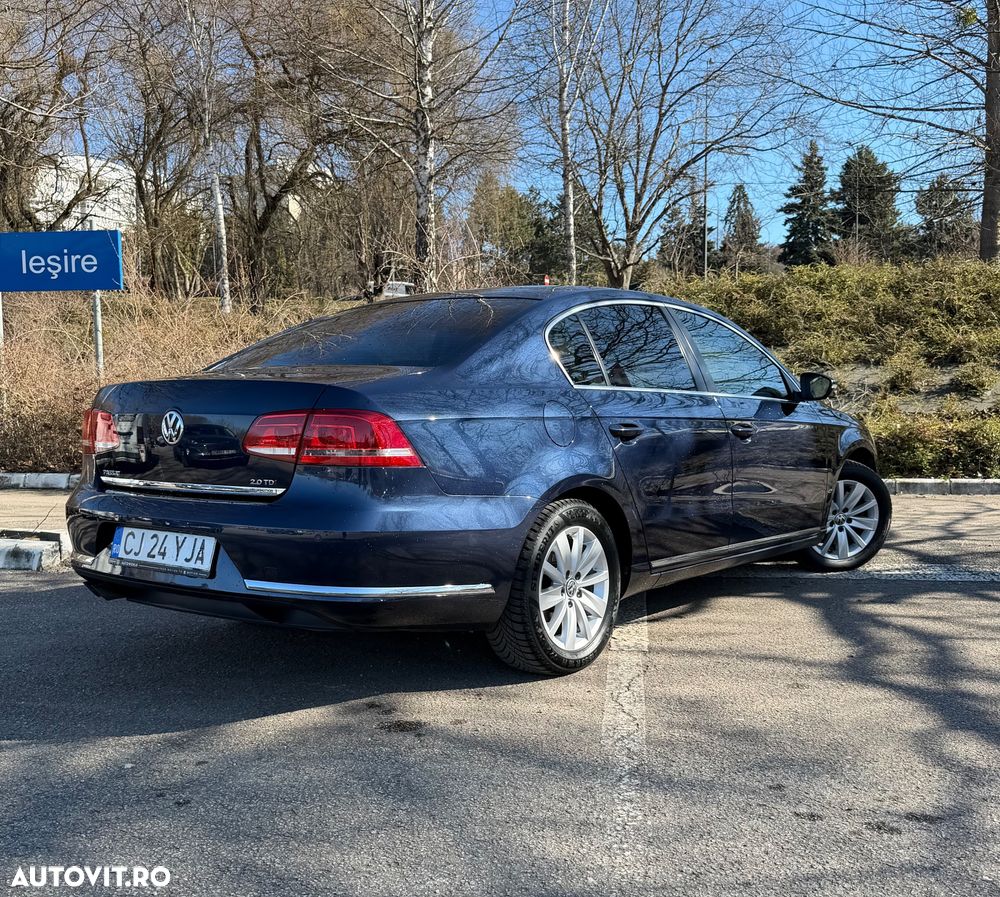 Volkswagen Passat 2.0 TDI BlueMotion Technology Comfortline - 3