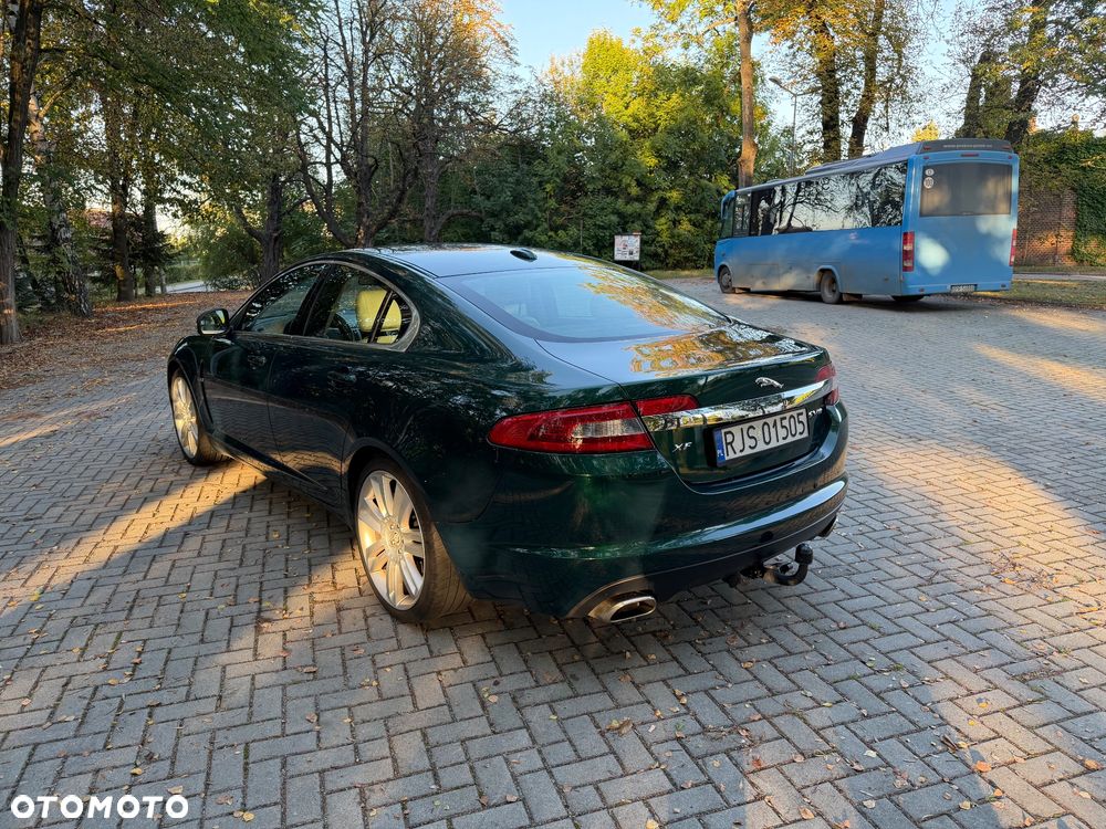 Jaguar XF 4.2 SV8 - 7