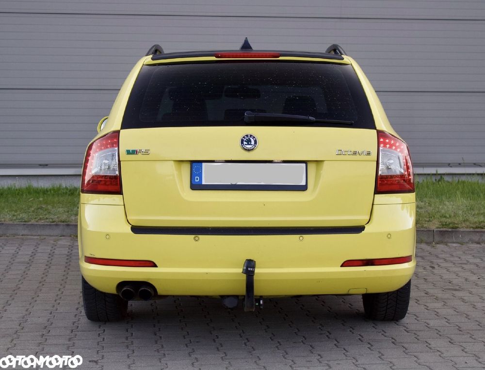 Skoda Octavia 2.0 TDI CR DPF RS - 10